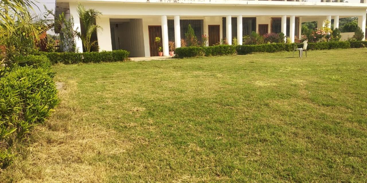 Radha Rani Mahal Khajuraho Hotel Exterior foto