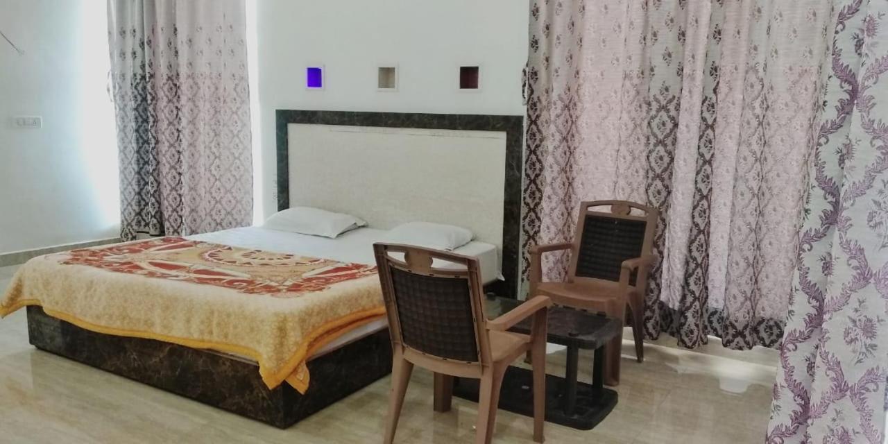 Radha Rani Mahal Khajuraho Hotel Exterior foto