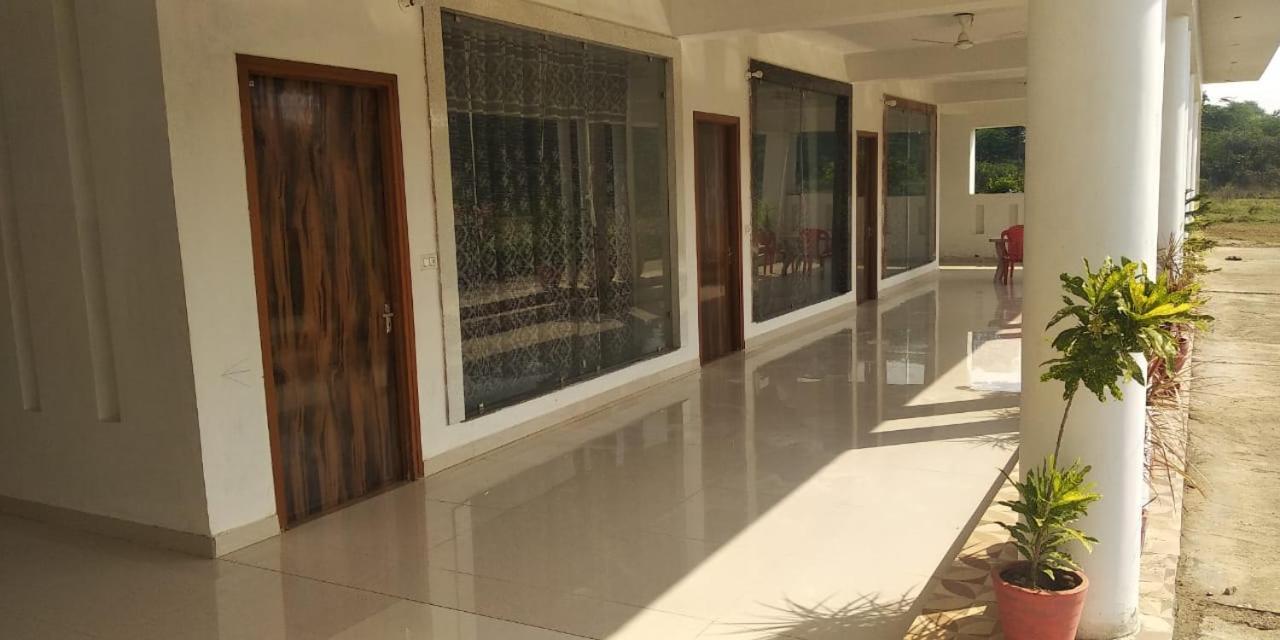 Radha Rani Mahal Khajuraho Hotel Exterior foto